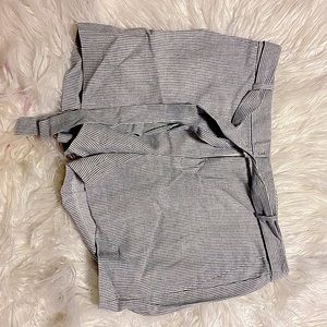 Banana Republic | Striped Tie Waist Short | 8